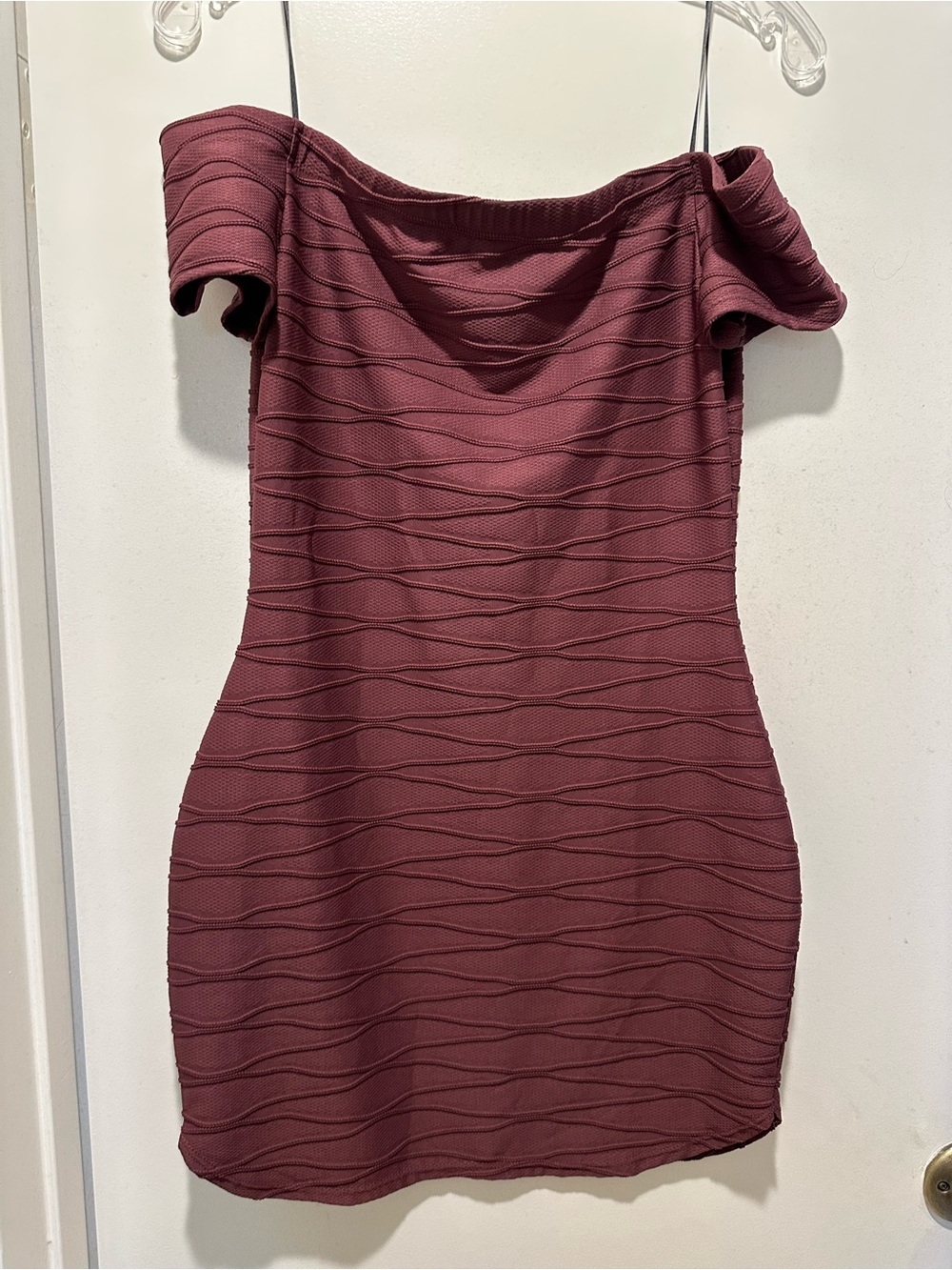 True Religion Off the Shoulder Bodycon Dress in Mauve Size Large